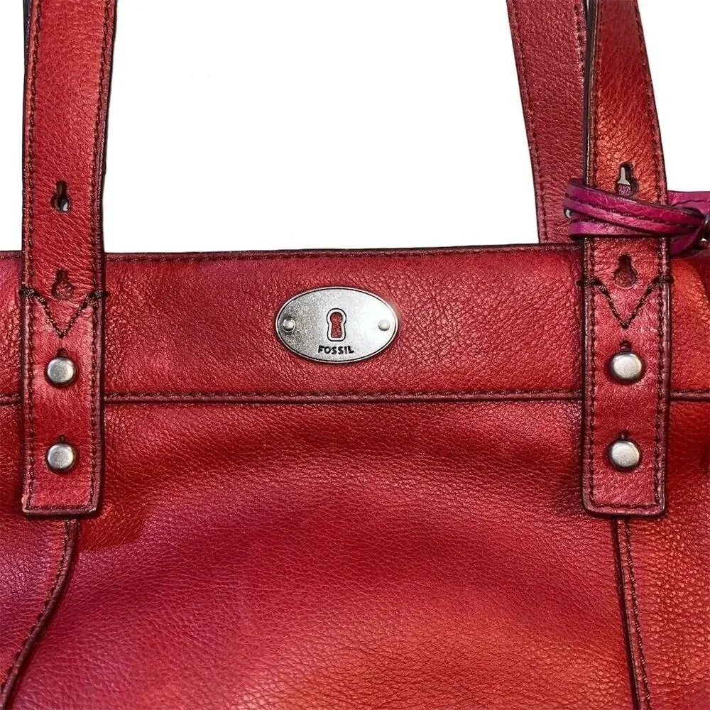 Fossil Hunter Leather Tote Bag Pink Red Zip Closure Key Charm Silver Hardware